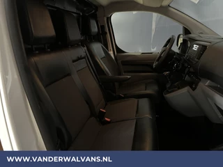 Toyota ProAce Toyota ProAce Worker 1.5 D-4D L1H1 Euro6 Airco | Cruisecontrol | Trekhaak Bijrijdersbank - afbeelding nr 6