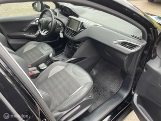Peugeot 2008 Peugeot 2008 1.2 PureTech Allure*Alle Opties* - afbeelding nr 15