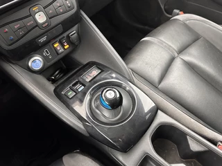 Nissan Leaf (INCL-BTW) Aut.* FULL-LEATHER | FULL-LED | BOSE-SURROUND | ADAPTIVE-CRUISE | SURROUND-VIEW | KEYLESS | NAVI-FULLMAP | BLIND-SPOT | DAB+ | ECC | PDC | COMFORT-SEATS | CARPLAY | 17 