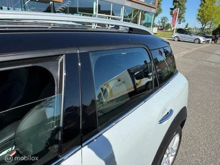 MINI Countryman Countryman 2.0  PHEV  Automaat 224 pk All4 Cooper SE  Business Edition Navigatie ,  Camera Achter , Parkeerhulp , Velgen , lederen bekelding met verwarming , Lage km stand 6.045 km ! - afbeelding nr 16
