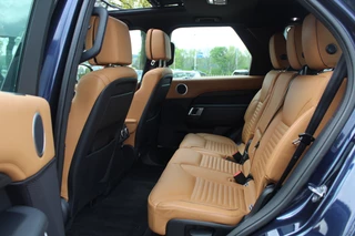 Land Rover Discovery Land Rover Discovery 2.0 Td4 HSE Luxury / Trekhaak / Panoramadak / Camera / 22'' / Luchtvering / Keyless / DAB / Cruise Control - afbeelding nr 11