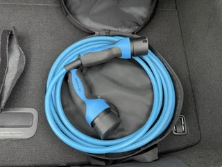 Hyundai IONIQ Hyundai IONIQ Premium EV Navi,Leder,Dodehoek,Schuifdak,Camera,Clima,Cruise,Stoelverwarming V+A,Stuurverwarming,Pdc V+A,Nieuwe Apk bij Aflevering - afbeelding nr 25