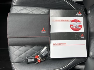 Mitsubishi Outlander Mitsubishi Outlander 2.4 PHEV Instyle 225 pk 4WD AUT. | 1e eigenaar | dealer onderhouden | leder interieur | trekhaak | navigatie - afbeelding nr 37
