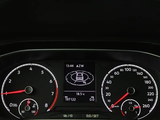 Volkswagen Polo Volkswagen Polo 1.0 TSI Highline | Stoelverwarming |  Parkeerhulp | Adaptive cruise | Navigatie | Bluetooth | Climate control | Getint glas - afbeelding nr 26