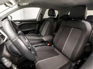 Audi A1 Sportback Audi A1 Sportback 25 TFSI Pro Line Sport Automaat (APPLE CARPLAY, GETINT GLAS, LM VELGEN, SPORTSTOELEN, LANE ASSIST, PARKEERSENSOREN, NIEUWSTAAT) - afbeelding nr 12