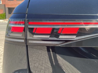 Volkswagen Passat Navigatie Panoramadak Trekhaak IQ Light Leder Elek Stoelen + Verwarming + Koeling + Massage 360 Camera Extra Getint Glas Vol Opties BTW Auto MHEV - afbeelding nr 54