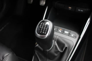 Kia Stonic Kia Stonic 1.0 T-GDi Platinum Edition | Schuifdak | Leder | Camera - afbeelding nr 33