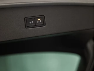 Volkswagen Tiguan 150Pk Automaat (VIRTUAL COCKPIT, APPLE CARPLAY, NAVIGATIE, KEYLESS, STOELVERWARMING, CLIMATE, SPORTSTOELEN, ADAPTIVE CRUISE, LED KOPLAMPEN, PARKEERSENSOREN, NIEUWE APK, NIEUWSTAAT) - afbeelding nr 27