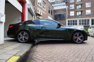 BMW 4 Serie BMW 4 Serie Coupé M440i xDrive High Executive | M-SPORT | SAN REMO GRUN | Panoramadak | Harman Kardon | Head Up Display | Adaptieve demping | APPLE CarPlay | 360 graden Camera - afbeelding nr 5
