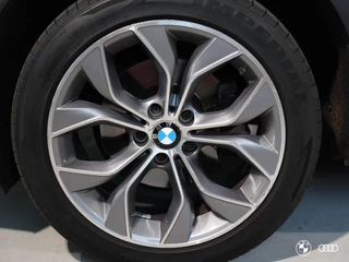 BMW X4 BMW X4 xDrive20i xLINE / HEADUP / LEDER / TREKHAAK / 19