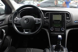 Renault Mégane Estate Renault Mégane Estate 1.2 TCe GT-Line / Trekhaak / Camera / Bose / Keyless / 17'' / Navigatie / Getint glas / Dodehoek / DAB / Cruise Control - afbeelding nr 9