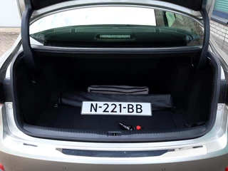 Lexus IS Lexus IS 300h Hybrid F-Sport Line | Mark Levinson | Schuifdak | Stoelvent - afbeelding nr 33