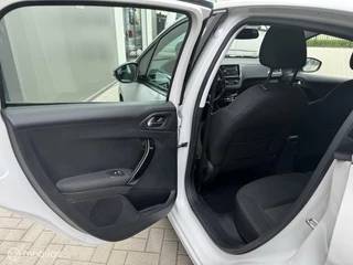 Peugeot 208 Peugeot 208 1.2 PureTech 2016 Distributieriem vervangen Navi - afbeelding nr 22