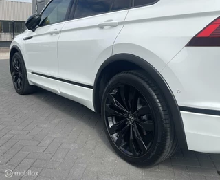 Volkswagen Tiguan Volkswagen Tiguan 1.5 TSI DSG 3xR-Line 150PK/PANO - afbeelding nr 15