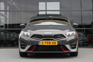 Kia ProCeed Kia ProCeed 1.6 T-GDi GT 204PK | Pano | JBL | Sportuitlaat - afbeelding nr 16