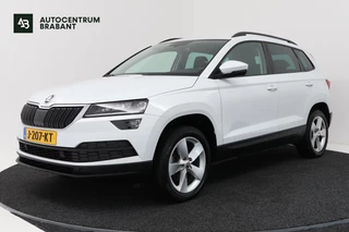 Škoda Karoq 1.5 TSI ACT Style (TREKHAAK, CAMERA, NAVIGATIE CARPLAY, CRUISE CONTROL, PARKEERSENSOREN)