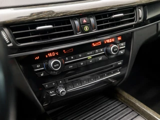 BMW X5 BMW X5 xDrive40e High Executive 313Pk Automaat (GROOT NAVI, HEAD-UP DISPLAY, 360 CAMERA, SFEERVERLICHTING, LEDER, TREKHAAK, SPORTSTOELEN, GETINT GLAS, ELEK ACHTERKLEP, NIEUWE APK, NIEUWSTAAT) - afbeelding nr 9