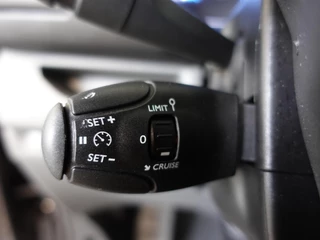 Opel Vivaro-e Opel Vivaro-e L3H1 Dubbele Cabine Edition 75 kWh Automaat Airco Navigatie Cruise Control - afbeelding nr 24