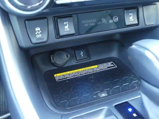 Toyota RAV4 Toyota RAV4 2.5 Hybrid Bi-Tone | Leder | Panoramadak - afbeelding nr 12