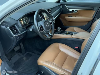Volvo V90 Volvo V90 Cross Country 2.0 D4 AWD Geartronic-8 /Pilot Assist/Aut.inparkeren/Trekhaak/Adap CC/Winterline/21inch/Dealer onderhouden. - afbeelding nr 20