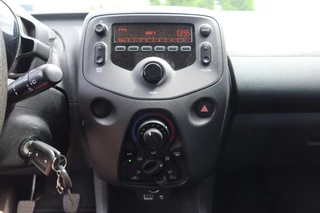 Toyota Aygo Toyota Aygo 1.0 VVT-I X-Now 5drs. Airco, LIM Cruise - afbeelding nr 9