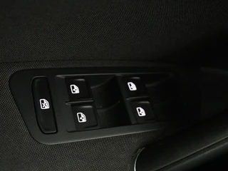 Volkswagen Golf Volkswagen Golf 1.5 TSI Comfortline | Trekhaak | Carplay |  Adaptive cruise | Navigatie | Parkeerhulp | Climate control | Bluetooth | Getint glas - afbeelding nr 26