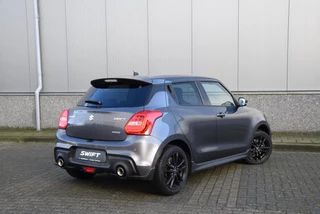 Suzuki Swift Suzuki Swift 1.4 Sport Smart Hybrid | Sport interieur | Zomer/-winterbanden set incl. velgen | Parkeerassistent | - afbeelding nr 35