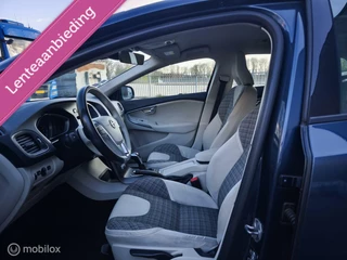 Volvo V40 Volvo V40 2.0 T2 / Dealer onderhouden / Zeer Netjes ! - afbeelding nr 11