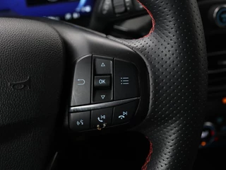 Ford Focus Ford Focus 1.0 EcoBoost ST Line X | Panoramadak |  Stoel & stuurverwarming | Adaptive cruise | Camera | Carplay | Full LED | Trekhaak | Climate control | Navigatie - afbeelding nr 15