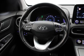 Hyundai Kona Hyundai Kona Electric Premium 64 kWh - Carplay, Camera, Leer, Stoelverw. - afbeelding nr 15