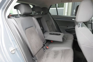 Volkswagen Golf Volkswagen Golf 1.5 TSI 96kw 130pk Style , Panorama dak , Led, Virtual cockpit ,Trekhaak uitklapbaar, PDC, Navigatie via Carplay , DAB+ , Stoelverwarming,Alcantara bekleding, etc. - afbeelding nr 35