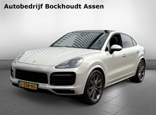 Porsche Cayenne Coupé 3.0 E-Hybrid | Panorama Dak | Sportuitlaat | Sport Chrono