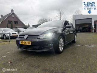 Volkswagen Golf 1.0 TSI Business Edition Connected Led / Camera / Navi
