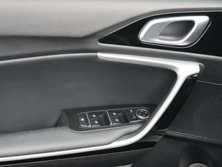 Kia Ceed Sportswagon Kia Ceed Sportswagon 1.6 GDI PHEV DynamicPlusLine | Panoramadak | Dodehoekdetectie | - afbeelding nr 32