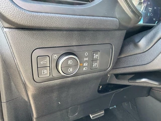 Ford Kuga Ford Kuga 2.5 PHEV ST-line X Graphite Tech 225PK Adaptieve Cruise Navi Camera Climate Stoelverwarming Voorruit Verwarming B&O Head Up Keyless 19'' Inch Velgen *1500KG Trekgewicht* - afbeelding nr 23