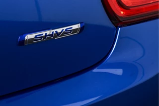 Suzuki Swift | Adapt. Cruise |Stoelverw. | Camera | NAV + App. Connect | ECC | Afn. Trekhaak | LM 16