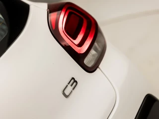Citroën C3 Citroën C3 1.2 PureTech C-Series Automaat (APPLE CARPLAY, GROOT NAVI, CRUISE, PARKEERSENSOREN, SPORTSTOELEN, LANE ASSIST, LED KOPLAMPEN, NIEUWSTAAT) - afbeelding nr 29