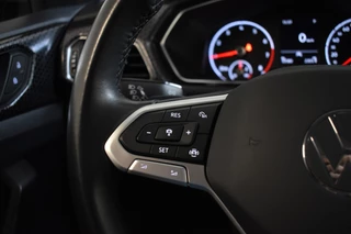 Volkswagen T-Cross Volkswagen T-Cross TSI 110PK DSG STYLE CAMERA/LED/CARPLAY - afbeelding nr 22
