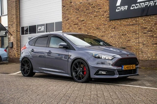 Ford Focus Ford Focus 2.0 ST, Milltek Sport, 19 Inch RS LMV, Airtec - afbeelding nr 8