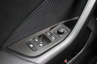 Škoda Octavia Škoda Octavia 1.0 e-TSI Hybrid Business Edition Automaat - afbeelding nr 18