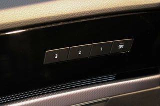Volkswagen Touareg Volkswagen Touareg 3.0 TDI R-Line LUCHT | HUD | PANO | - afbeelding nr 33