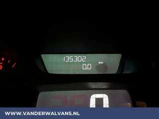 Renault Trafic Renault Trafic 1.6 dCi 125 pk L2H1 Euro6 Airco | Navigatie | Trekhaak | Cruisecontrol | Parkeersensoren Bijrijdersbank - afbeelding nr 18
