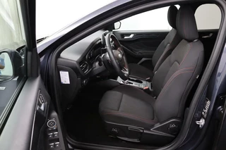 Ford Focus Ford Focus Wagon 1.5 EcoBoost ST Line Business | Automaat | 8 Traps automaat - afbeelding nr 5