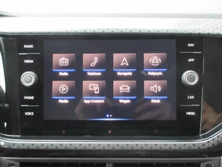 Volkswagen T-Cross Volkswagen T-CROSS 1.0 TSI Style Aut Leer Clima Carplay - afbeelding nr 18