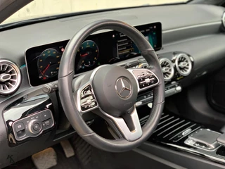 Mercedes-Benz A-Klasse Mercedes A180d 2019 | AMG | Mountaingrey | VOL! - afbeelding nr 26