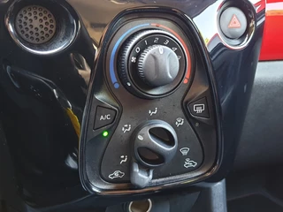 Peugeot 108 Peugeot 108 1.0 e-VTi Access / Airco / Cruise Control - afbeelding nr 11