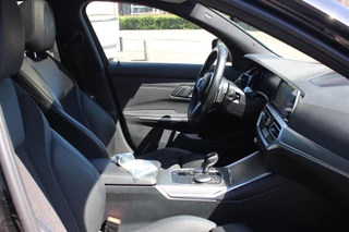 BMW 3 Serie BMW 3-Serie Touring (g21) 330e 292pk Aut Hybrid M-Sport Business Edition Plus | PanoramaDak | Trekhaak wegklapbaar | 360° Camera  | Nwpr €72.000,- | - afbeelding nr 32