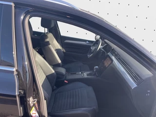 Volkswagen Passat Volkswagen Passat 1.4TSI Hybrid GTE R-Line Leder IQ-light Navi ADCR Camera HEAD 18 - afbeelding nr 18