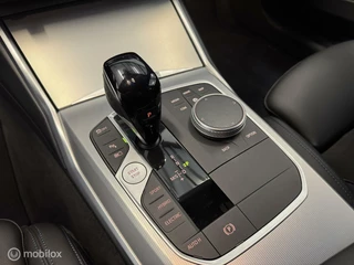 BMW 3 Serie BMW 330e Touring M sport | Shadowline | ACC | PRO | Connect - afbeelding nr 14