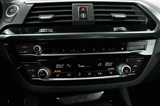 BMW X3 BMW X3 xDrive30e M Sport | Leder | Stoelverwarming |  Camera | Carplay | Sfeerverlichting | DAB | Sportstoelen | Full LED - afbeelding nr 18